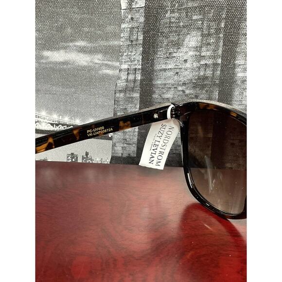 Suzy Levian‎ Women\'s Brown Sunglasses main image 5